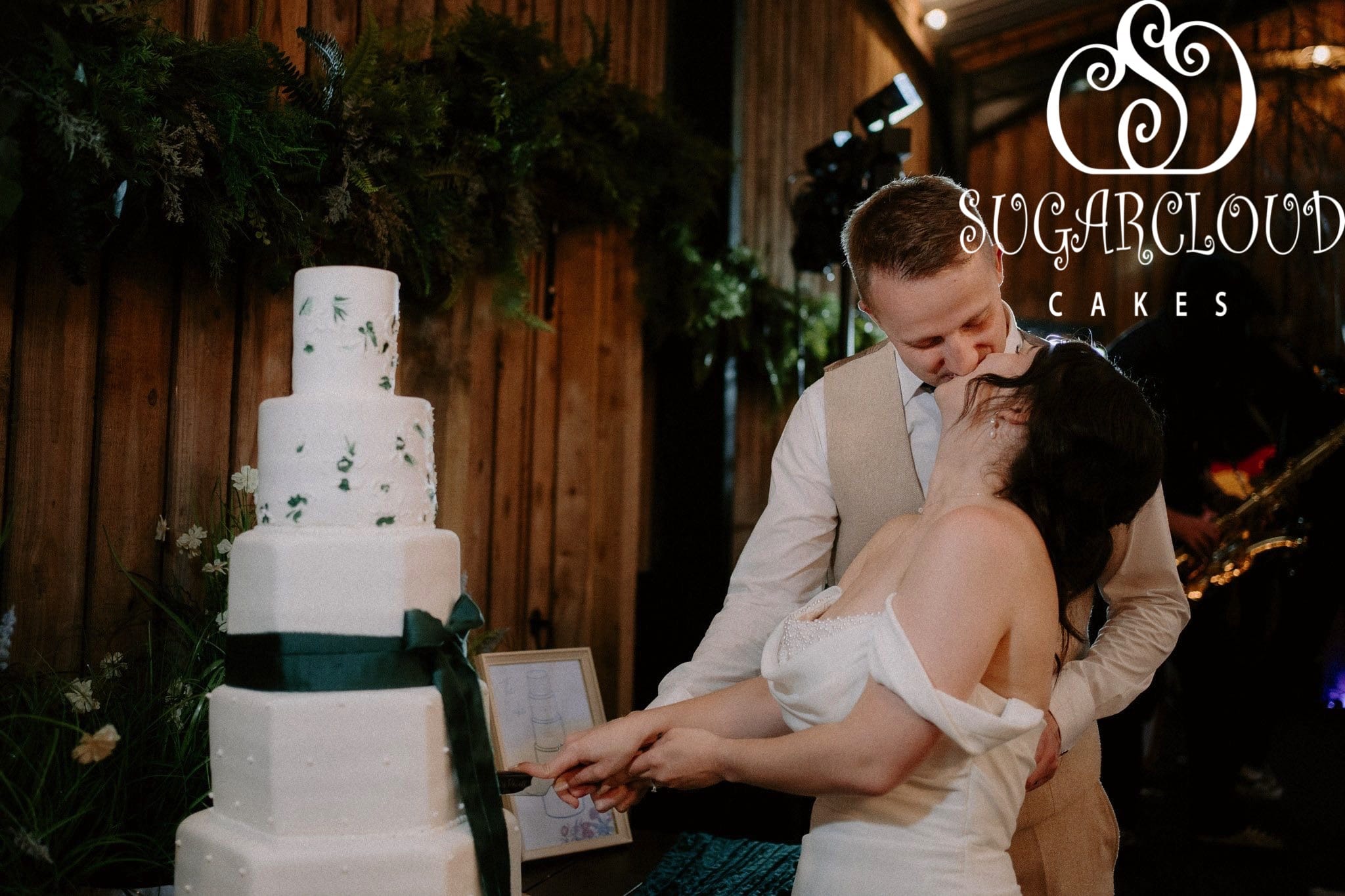 M & S's Wedding Cake, Cheshire Woodland Weddings, Northwich